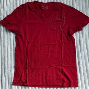 Guess Crimson V-Neck Tee